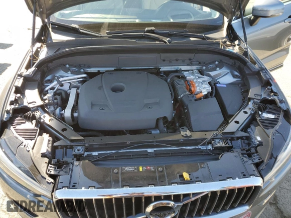 2021 Volvo XC60 Inscription Expression with VIN YV4BR0DK7M1811270, listed as a Copart auction lot 73054494 with 39,724 mi miles and Salvage title. Bid and sale history available at DreamBid. Image 12.