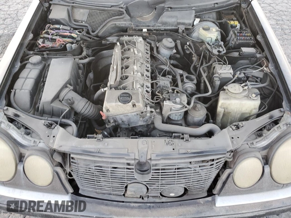 1998 Mercedes-Benz E 320 with VIN WDBJF25F4WA625790, listed as a Copart auction lot 87920735 with 179,382 mi miles and Clean Title. Bid and sale history available at DreamBid. Image 11.