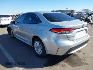 2022 Toyota Corolla LE with VIN 5YFVPMAE8NP312132, listed as a IAAI auction lot 41671016 with 34,598 mi miles. Bid and sale history available at carsss.com. Image 3.