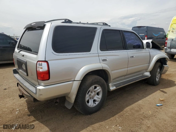 2001 Toyota 4Runner SR5 with VIN JT3HN86R610327176, listed as a Copart auction lot 58660614 with 300,770 mi miles and Non Repairable. Bid and sale history available at carsss.com. Image 3.