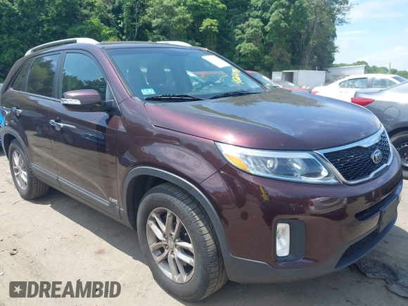 2014 Kia Sorento LX with VIN 5XYKTDA72EG537585, listed as a IAAI auction lot 42647961 with 98,138 mi miles and . Bid and sale history available at DreamBid. Image 1.