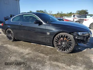 2009 BMW 3 Series 328i xDrive with VIN WBAWV535X9P080893, listed as a Copart auction lot 49164085 with 172,984 mi miles and Salvage Title. Bid and sale history available at carsss.com. Image 4.
