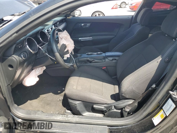 2017 Ford Mustang V6 z VIN 1FA6P8AM5H5235195, wystawiony jako Copart lot #59473115 z przebiegiem Nie podano mil oraz Szkoda całkowita • Salvage title. Historia ofert i sprzedaży dostępna na DreamBid. Obrazek 7.