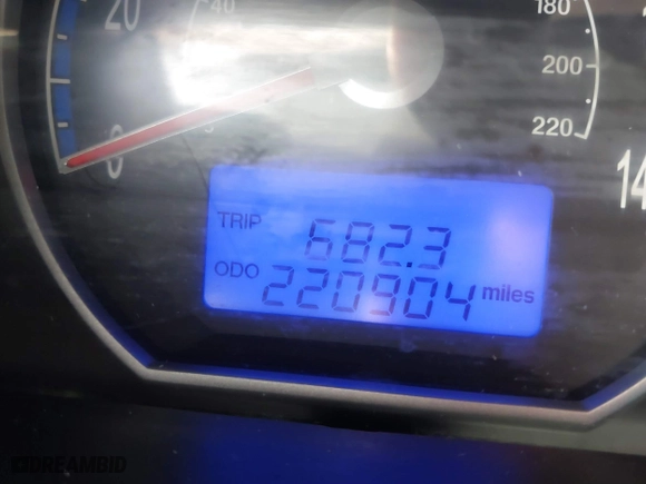 2008 Hyundai Santa Fe SE with VIN 5NMSH13E98H171873, listed as a IAAI auction lot 41527999 with 220,904 mi miles. Bid and sale history available at carsss.com. Image 15.