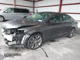2015 Chrysler 200 C with VIN 1C3CCCCG5FN520080, listed as a IAAI auction lot 40432325 with 148,804 mi miles and . Bid and sale history available at carsss.com. Image 18.