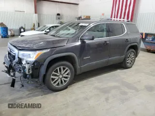 2017 GMC Acadia SLE z VIN 1GKKNLLA2HZ304815, wystawiony jako Copart lot #53071885 z przebiegiem 138 599 mil mil oraz Szkoda całkowita • Salvage title. Historia ofert i sprzedaży dostępna na DreamBid. Obrazek 1.