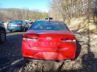 2018 Hyundai Sonata SEL with VIN 5NPE34AF2JH631831, listed as a IAAI auction lot 41754599 with 61,632 mi miles and . Bid and sale history available at DreamBid. Image 17.