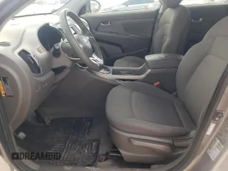 2011 Kia Sportage LX z VIN KNDPB3A2XB7062218, wystawiony jako Copart lot #54433555 z przebiegiem 132 819 mil mil oraz Szkoda całkowita • Salvage title. Historia ofert i sprzedaży dostępna na DreamBid. Obrazek 7.