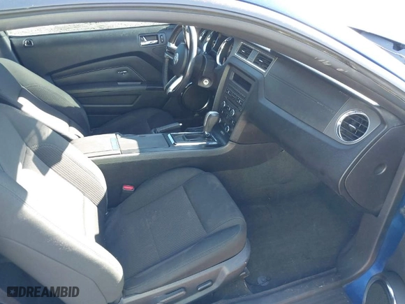 2014 Ford Mustang V6 with VIN 1ZVBP8AM5E5326047, listed as a IAAI auction lot 37849477 with 43,611 mi miles. Bid and sale history available at carsss.com. Image 5.