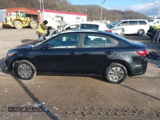 2019 Kia Rio S with VIN 3KPA24AB9KE209902, listed as a IAAI auction lot 41983203 with 31,231 mi miles. Bid and sale history available at carsss.com. Image 15.
