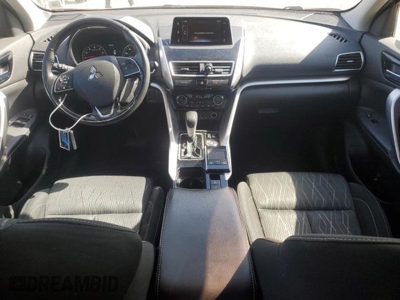 2018 Mitsubishi Eclipse Cross SE z VIN JA4AT5AA7JZ047906, wystawiony jako Copart lot #57755285 z przebiegiem 82 203 mil mil oraz Szkoda całkowita • Salvage title. Historia ofert i sprzedaży dostępna na DreamBid. Obrazek 8.