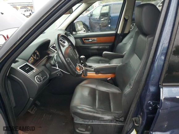 2011 Land Rover Range Rover Sport HSE with VIN SALSF2D47BA271899, listed as a Copart auction lot 51203735 with 168,620 mi miles and Salvage Title. Bid and sale history available at carsss.com. Image 7.