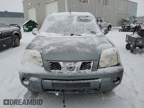 2006 Nissan X-Trail XE z VIN JN8BT08VX6W210650, wystawiony jako Copart lot #42935915 z przebiegiem 240 000 mil mil oraz Szkoda całkowita • Salvage title. Historia ofert i sprzedaży dostępna na DreamBid. Obrazek 5.