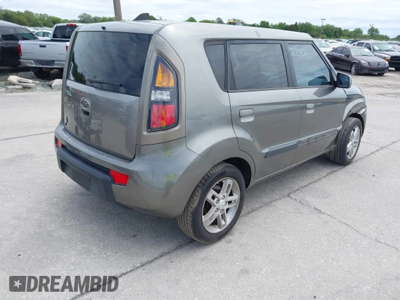 2010 Kia Soul + with VIN KNDJT2A20A7084899, listed as a IAAI auction lot 41990009 with 210,572 mi miles and . Bid and sale history available at DreamBid. Image 4.