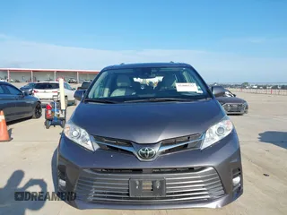 2018 Toyota Sienna XLE Auto Access Seat z VIN 5TDYZ3DC1JS904646, wystawiony jako IAAI lot #42400532 z przebiegiem 106 338 mil mil oraz . Historia ofert i sprzedaży dostępna na DreamBid. Obrazek 12.