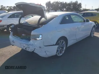 2013 Audi A5 Premium Plus z VIN WAULFAFR0DA029857, wystawiony jako IAAI lot #41300565 z przebiegiem 151 261 mil mil oraz . Historia ofert i sprzedaży dostępna na DreamBid. Obrazek 4.
