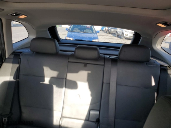 2015 BMW X1 xDrive28i with VIN WBAVL1C58FVY39591, listed as a Copart auction lot 48556765 with 152,577 mi miles and Salvage Title. Bid and sale history available at carsss.com. Image 10.
