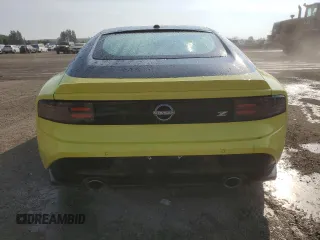 2023 Nissan Z Performance z VIN JN1BZ4BH8PM310184, wystawiony jako Copart lot #67059724 z przebiegiem 4 438 mil mil oraz Szkoda całkowita • Salvage title. Historia ofert i sprzedaży dostępna na DreamBid. Obrazek 6.