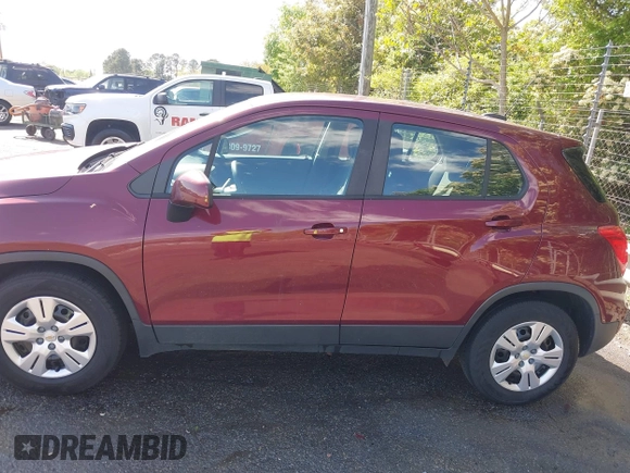 2017 Chevrolet Trax LS with VIN 3GNCJKSBXHL231417, listed as a IAAI auction lot 42032587 with 56,986 mi miles. Bid and sale history available at carsss.com. Image 14.