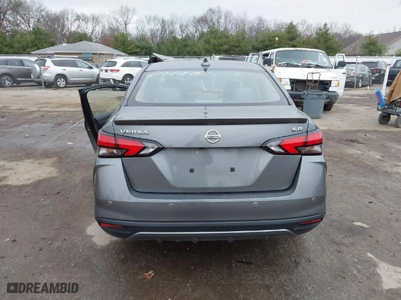 2020 Nissan Versa SR with VIN 3N1CN8FV6LL800327, listed as a IAAI auction lot 40944142 with 47,259 mi miles. Bid and sale history available at carsss.com. Image 17.