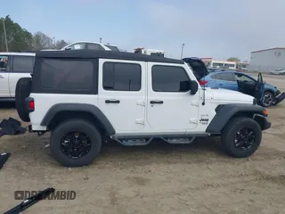 2021 Jeep Wrangler Unlimited Sport S z VIN 1C4HJXDN1MW822016, wystawiony jako IAAI lot #41792808 z przebiegiem 29 719 mil mil oraz . Historia ofert i sprzedaży dostępna na DreamBid. Obrazek 14.