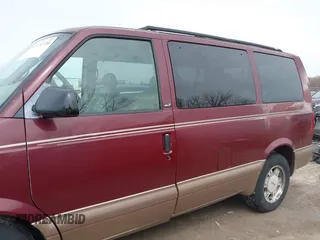 2003 GMC Safari with VIN 1GKEL19X63B512930, listed as a IAAI auction lot 41971720 with 180,630 mi miles and . Bid and sale history available at DreamBid. Image 14.