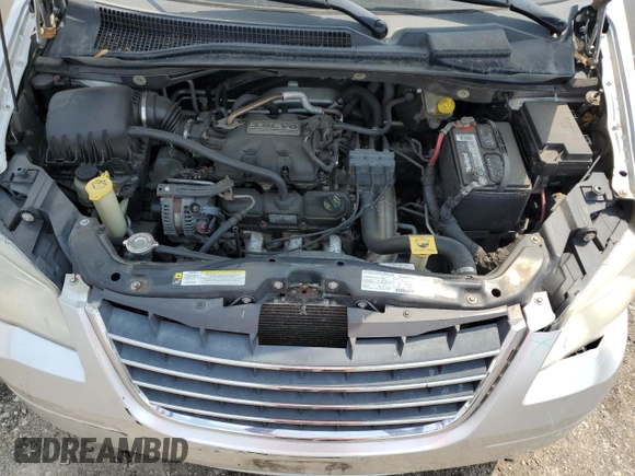 2008 Chrysler Town & Country Touring with VIN 2A8HR54P78R817277, listed as a Copart auction lot 60281205 with 141,380 mi miles and Salvage title. Bid and sale history available at DreamBid. Image 12.