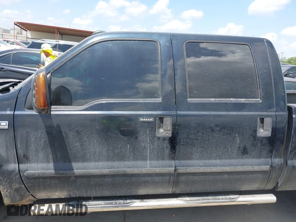 2005 Ford F-250 with VIN 1FTSW20Y65EA42059, listed as a IAAI auction lot 42547363 with Not provided miles and . Bid and sale history available at DreamBid. Image 15.