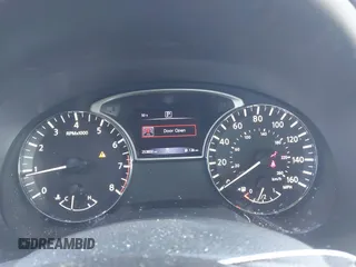 2018 Nissan Altima 2.5 SR with VIN 1N4AL3AP9JC109524, listed as a IAAI auction lot 41177265 with 253,800 mi miles. Bid and sale history available at carsss.com. Image 7.