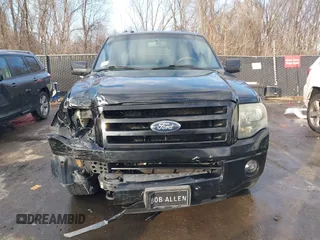 2008 Ford Expedition EL Limited with VIN 1FMFK20518LA68521, listed as a IAAI auction lot 41237658 with 381,557 mi miles. Bid and sale history available at carsss.com. Image 13.