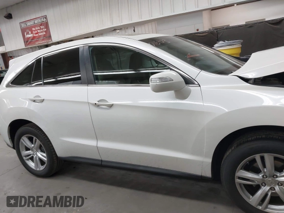 2014 Acura RDX Technology with VIN 5J8TB3H55EL016923, listed as a IAAI auction lot 42474670 with 40,896 mi miles and . Bid and sale history available at DreamBid. Image 14.