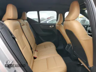 2019 Volvo XC40 Momentum z VIN YV4AC2HK4K2121194, wystawiony jako Copart lot #50720094 z przebiegiem 51 198 mil mil oraz Szkoda całkowita • Salvage title. Historia ofert i sprzedaży dostępna na DreamBid. Obrazek 11.