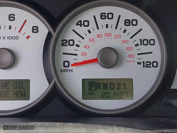 2005 Ford Escape Limited with VIN 1FMCU94195KC22522, listed as a IAAI auction lot 41901471 with 201,427 mi miles. Bid and sale history available at carsss.com. Image 7.