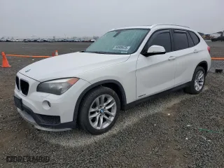 2015 BMW X1 xDrive28i with VIN WBAVL1C5XFVY29256, listed as a Copart auction lot 50906475 with NaN miles and Salvage Title. Bid and sale history available at carsss.com. Image 1.