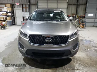 2018 Kia Sorento LX with VIN 5XYPG4A39JG375908, listed as a Copart auction lot 87846975 with 140,214 mi miles and Clean Title. Bid and sale history available at carsss.com. Image 5.