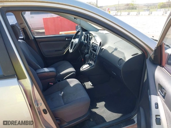 2003 Toyota Matrix Std with VIN 2T1KR32E73C156717, listed as a IAAI auction lot 42006627 with 204,090 mi miles. Bid and sale history available at carsss.com. Image 5.