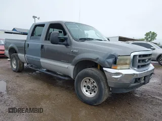 2003 Ford Super Duty F-250 XL with VIN 1FTNW21F63EB09184, listed as a IAAI auction lot 39552309 with 419,470 mi miles. Bid and sale history available at carsss.com. Image 1.