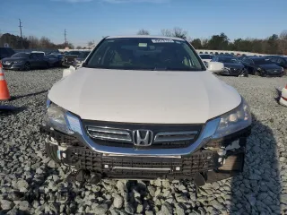 2014 Honda Accord Touring z VIN 1HGCR6F77EA007606, wystawiony jako Copart lot #49678125 z przebiegiem 136 921 mil mil oraz Szkoda całkowita • Salvage title. Historia ofert i sprzedaży dostępna na DreamBid. Obrazek 5.