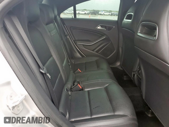 2015 Mercedes-Benz CLA 250 with VIN WDDSJ4GB9FN212840, listed as a Copart auction lot 50449815 with 102,613 mi miles and Clean Title. Bid and sale history available at DreamBid. Image 10.