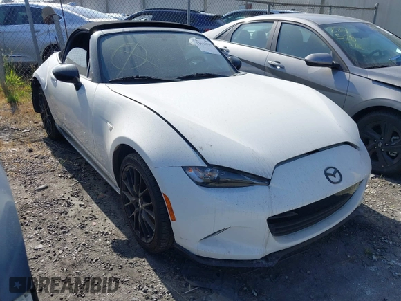 2016 Mazda MX-5 Miata Club z VIN JM1NDAC72G0109482, wystawiony jako IAAI lot #42042540 z przebiegiem 46 853 mil mil oraz . Historia ofert i sprzedaży dostępna na DreamBid. Obrazek 1.