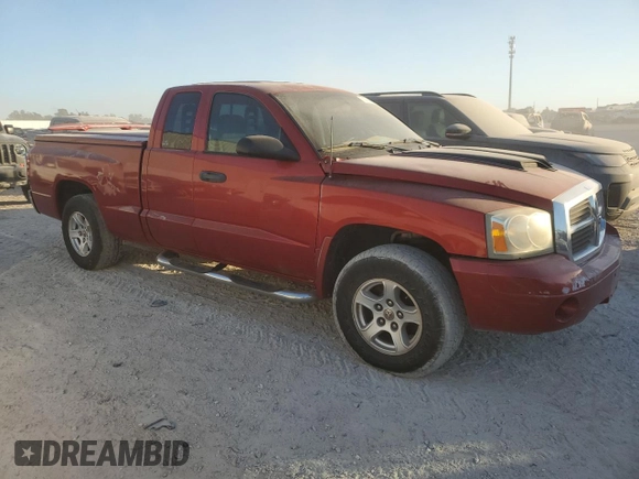 2006 Dodge Dakota SLT with VIN 1D7HW42NX6S518864, listed as a Copart auction lot 82934094 with 179,075 mi miles and Clean Title. Bid and sale history available at carsss.com. Image 4.