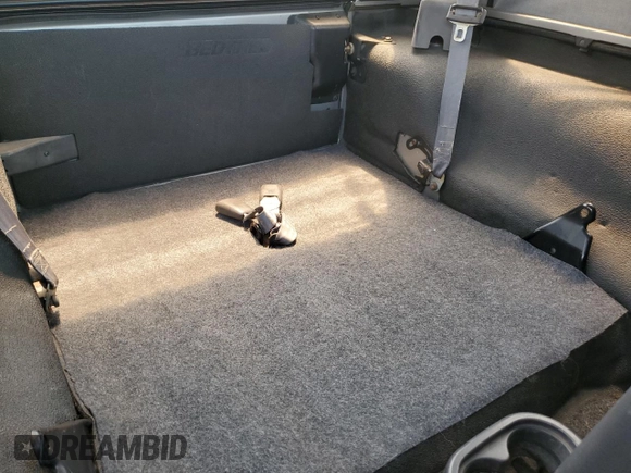 2001 Jeep Wrangler Sport с VIN 1J4FA49S41P353878, выставлен на аукционе Copart как лот 64637385 с пробегом 166 642 миль миль и Списание • Salvage title. История ставок и продаж доступна на DreamBid. Изображение 10.