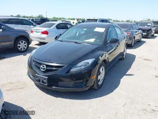 2011 Mazda Mazda6 i Sport with VIN 1YVHZ8BH5B5M18290, listed as a IAAI auction lot 42000798 with 70,108 mi miles. Bid and sale history available at carsss.com. Image 2.
