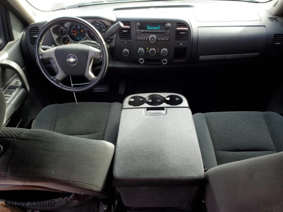 2008 Chevrolet Silverado 1500 LTZ with VIN 1GCEK19038Z241986, listed as a Copart auction lot 84512514 with 258,824 mi miles and Salvage Title. Bid and sale history available at carsss.com. Image 8.