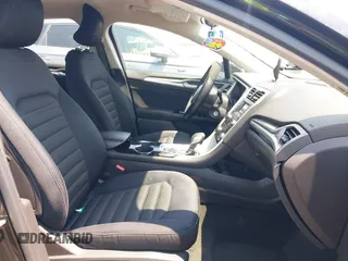 2015 Ford Fusion SE with VIN 1FA6P0H79F5113096, listed as a IAAI auction lot 42482329 with 141,592 mi miles and . Bid and sale history available at DreamBid. Image 5.