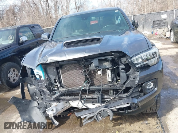 2021 Toyota Tacoma SR z VIN 3TMCZ5AN0MM392247, wystawiony jako IAAI lot #41645989 z przebiegiem 48 029 mil mil oraz . Historia ofert i sprzedaży dostępna na DreamBid. Obrazek 6.
