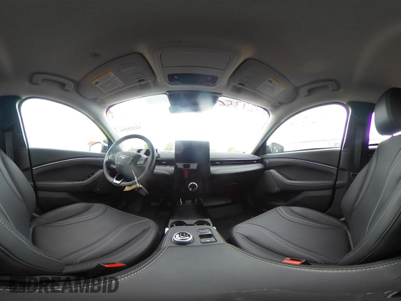 2024 Ford Mustang Mach-E Premium с VIN 3FMTK3SU7RMA32586, выставлен на аукционе IAAI как лот 42329356 с пробегом 5 090 миль миль и . История ставок и продаж доступна на DreamBid. Изображение 20.