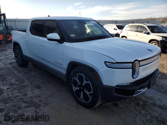 2023 Rivian R1T Adventure z VIN 7FCTGAAA9PN021913, wystawiony jako Copart lot #46222995 z przebiegiem 41 888 mil mil oraz Szkody całkowita. Historia ofert i sprzedaży dostępna na DreamBid. Obrazek 4.