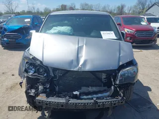 2017 Dodge Grand Caravan GT with VIN 2C4RDGEG3HR740797, listed as a IAAI auction lot 42110636 with 186,330 mi miles and . Bid and sale history available at DreamBid. Image 13.