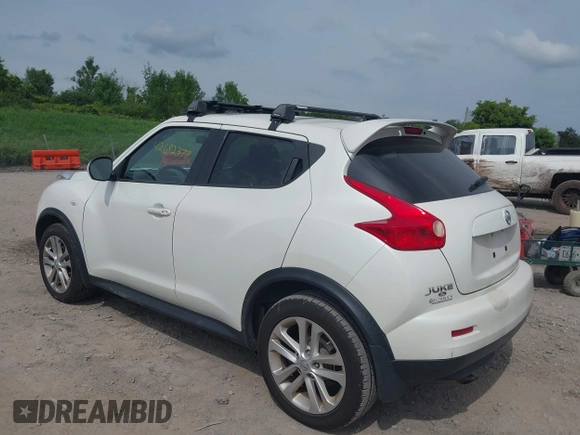 2014 Nissan Juke Nismo with VIN JN8AF5MV8ET355062, listed as a IAAI auction lot 42682377 with 134,118 mi miles and . Bid and sale history available at DreamBid. Image 3.